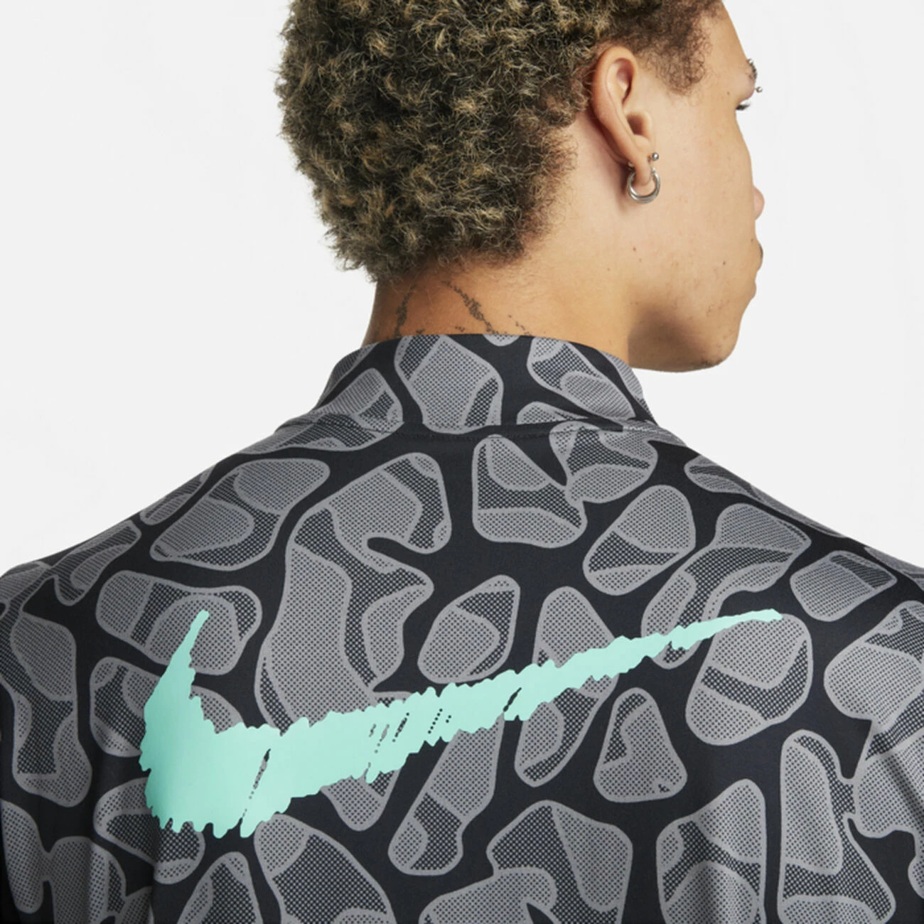 Meilleure affaire 🔔 HAUT NIKE M NK DF ELMNT HZ TOP DYE 🤩 4 Meilleure affaire 🔔 HAUT NIKE M NK DF ELMNT HZ TOP DYE 🤩 – Image 4