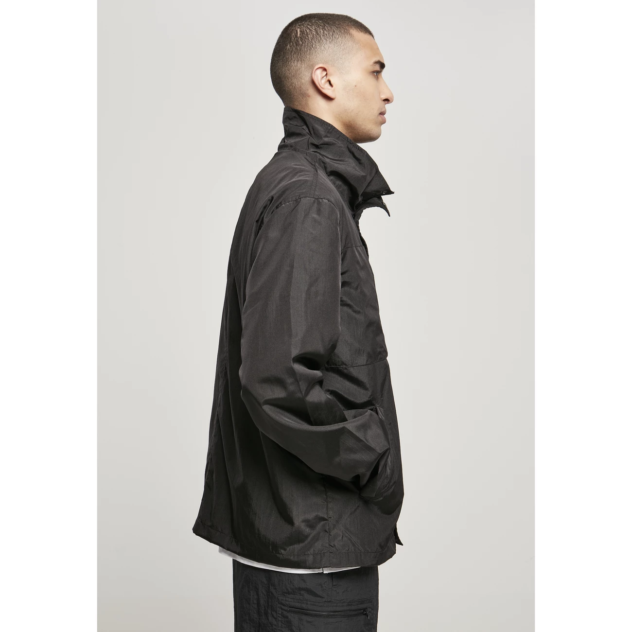 Le moins cher 🛒 Mode- Lifestyle Homme Urban Classics Coupe-vent Urban Classics Double Pocket Nylon Crepe NOIR ❤️ 2 Le moins cher 🛒 Mode- Lifestyle Homme Urban Classics Coupe-vent Urban Classics Double Pocket Nylon Crepe NOIR ❤️ – Image 2